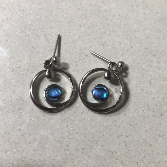 Abalone Shell Jewelry Set - Picture 5 of 6